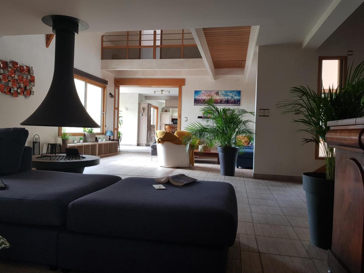 Magnifique Villa Avec Piscine Interieure Saint-Pois Экстерьер фото